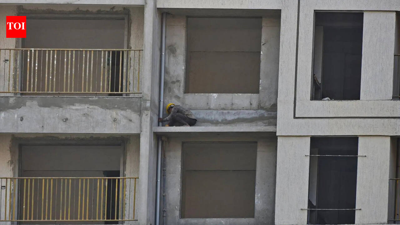 Worker suffers severe leg injuries in blast at construction site in Ravet