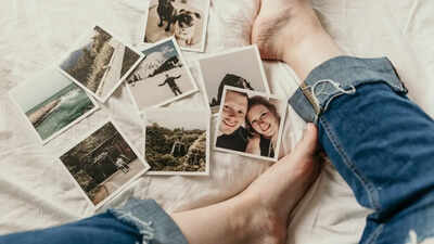 Do people, keeping printed photos in drawers, have stronger emotional memory anchors? Psychology explains ‘vintage’ habit