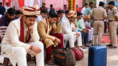 42 grooms for 0 brides: Mass wedding con in MP leaves baraatis high & dry