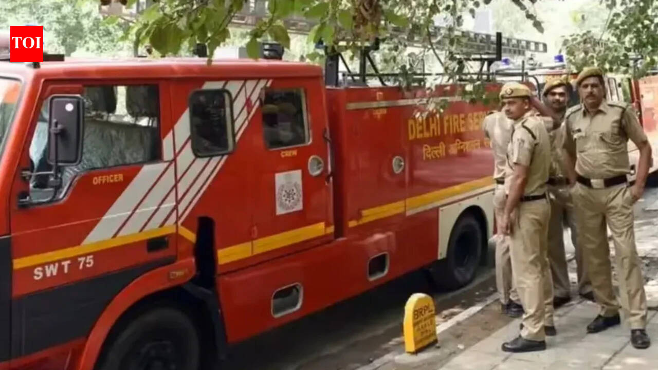 3 rescued after fire breaks out at footwear factory in Delhi