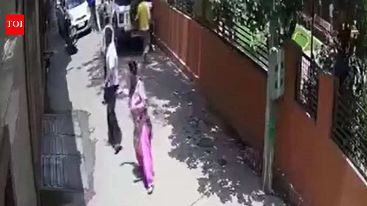 AAP leader Jai Pal Singh Bau shot after parking dispute in Amritsar