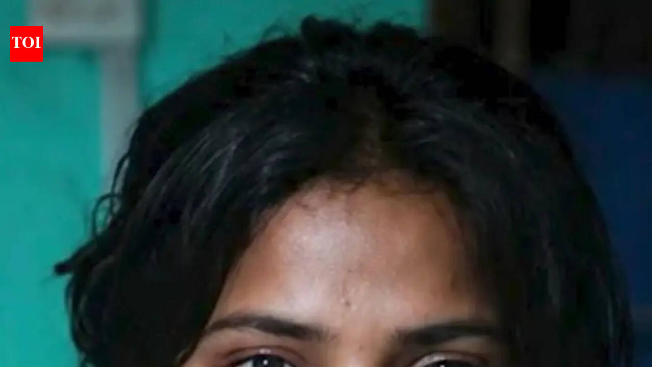 Chatra woman dies by suicide after argument with hubby over golgappas