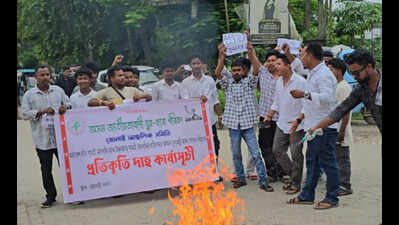 AJYCP burns CM’s effigies in Jonai to protest price rise
