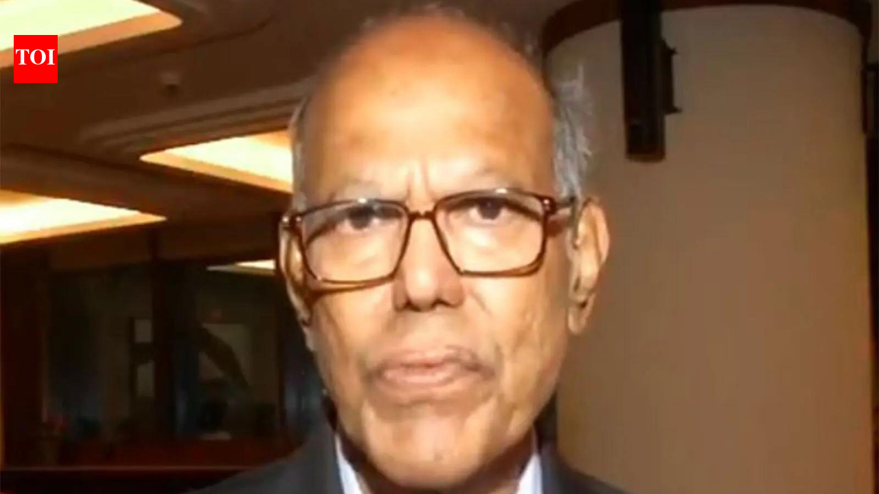 Let rupee depreciate, use liquidity tools before rate hikes to tackle inflation: Former RBI governor