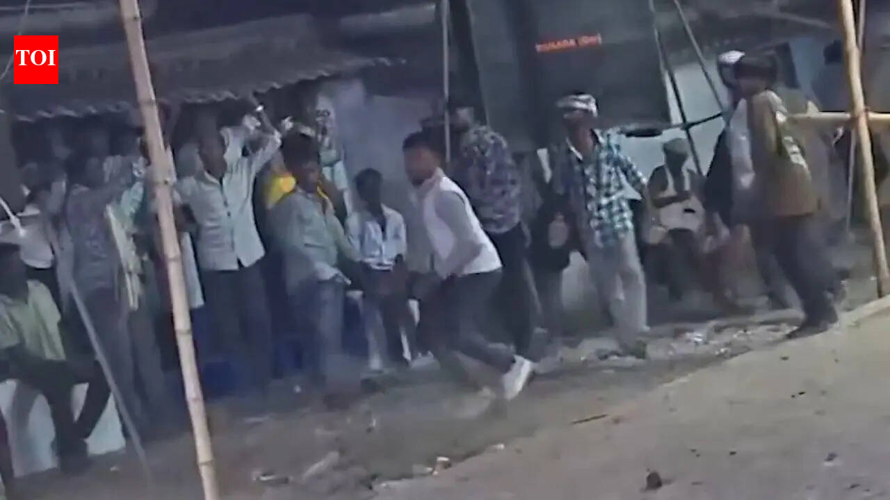 12 injured in clash between theatre groups during ‘Mahabharat’ play in Odisha