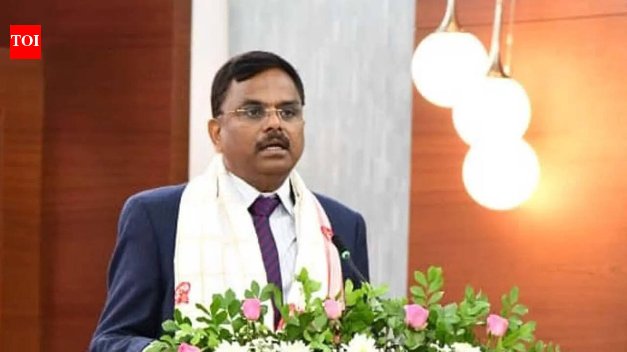 CS orders assessments of existing &amp; upcoming vacancies to help fulfil govt vow of 2L jobs in 5yrs