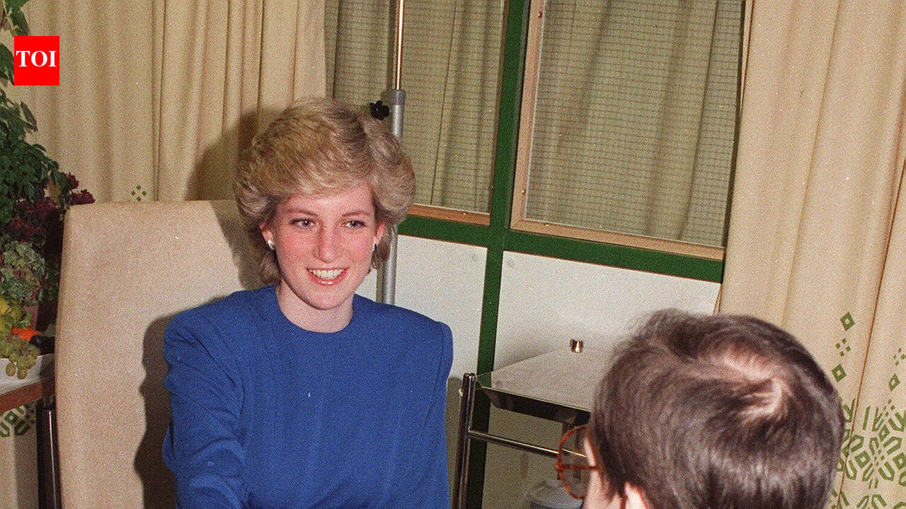 How Princess Diana's simple handshake changed the way many people saw AIDS