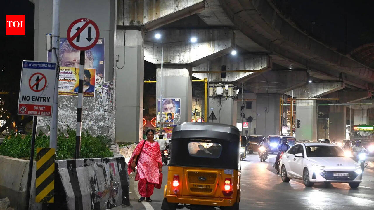 Wrong side driving at GST rd at Saidapet puts motorists at risk