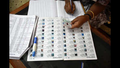 Over 8k BLAs needed for SIR in Pune dist but parties show little haste