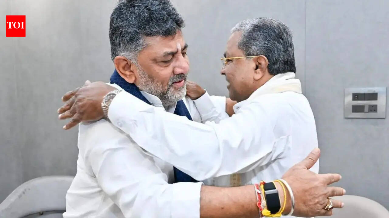 'Karnataka politics over RS seat': No nataka, only hugs and tears between Siddaramaiah, DK Shivakumar
