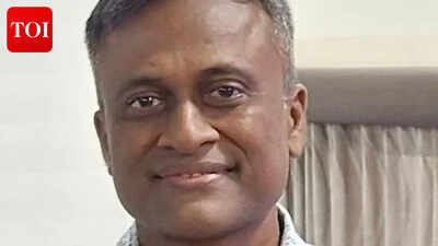 'Vil Ambu' director Ramesh Subramaniam has passed away at the age of 49 after a battle with cancer. The Tamil film industry mourns the loss