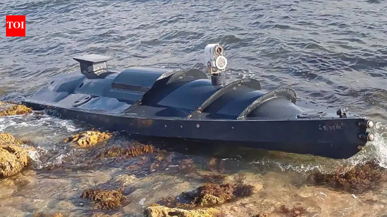 Kamikaze boats, like drones but on water; how small boats can sink massive ships