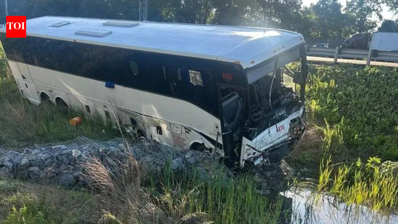US: Five killed, 34 injured after bus crashes into vehicles on Virginia interstate