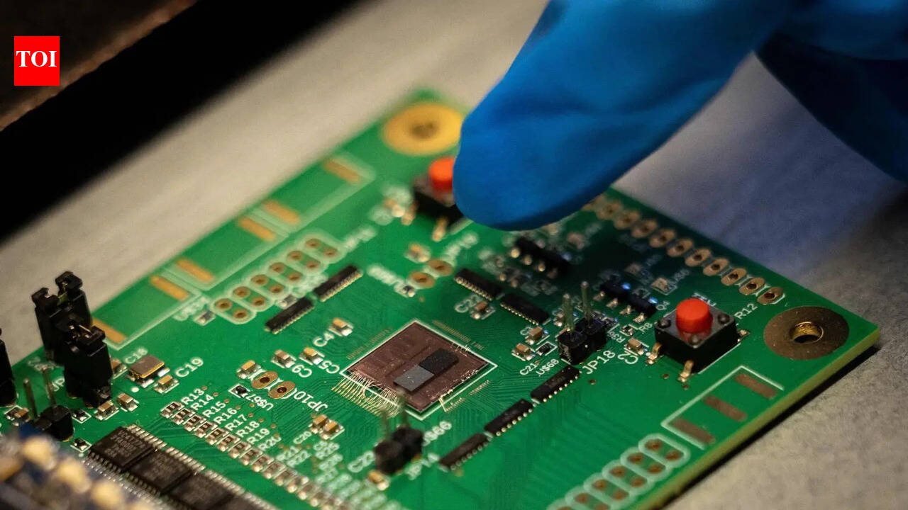 Odisha inks $3.3 bn chip substrate manufacturing MoU with Intel, 3DGS ...