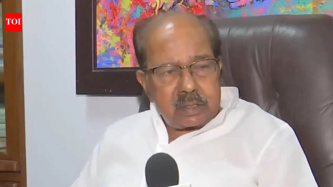 'Change is always good', Congress leader M Veerappa Moily backs Karnataka cabinet reshuffle