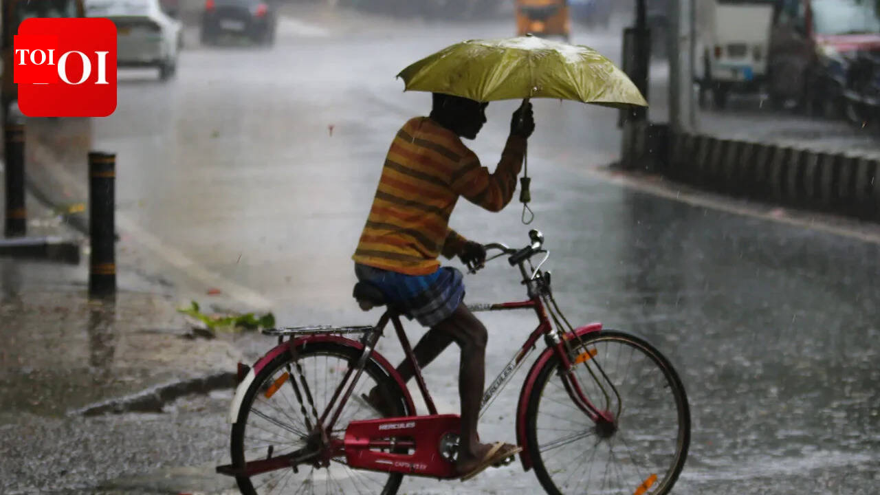 6 killed as storm and gutsy winds lash Uttar Pradesh