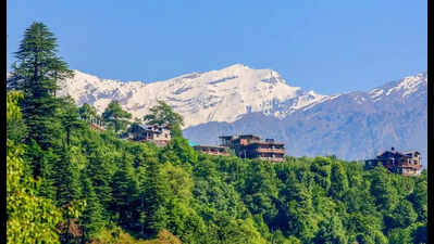 Rain, hailstorm bring relief across Himachal