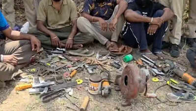 Illegal firearms manufacturing unit busted, five held