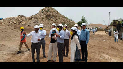 Waste sites to smog guns, World Bank team reviews pollution infra in Gurgaon