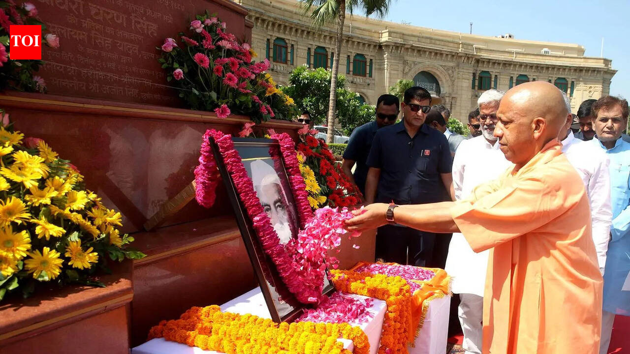 Charan Singh was messiah of farmers: Yogi pays tribute to former PM on death anniv