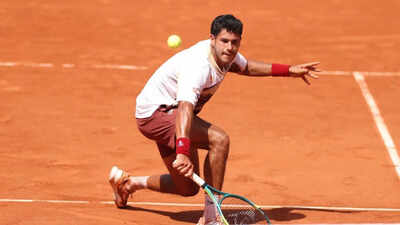  Adolfo Daniel Vallejo risks hefty penalty after explosive remarks about female umpire at Roland Garros