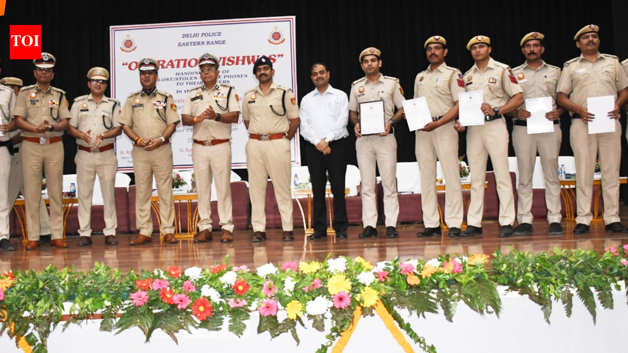 Delhi Police return 532 lost, stolen phones under Operation Vishwas