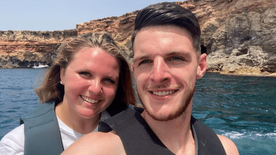  Declan Rice’s girlfriend Lauren Fryer reportedly reaches a breaking point amid brutal mocking