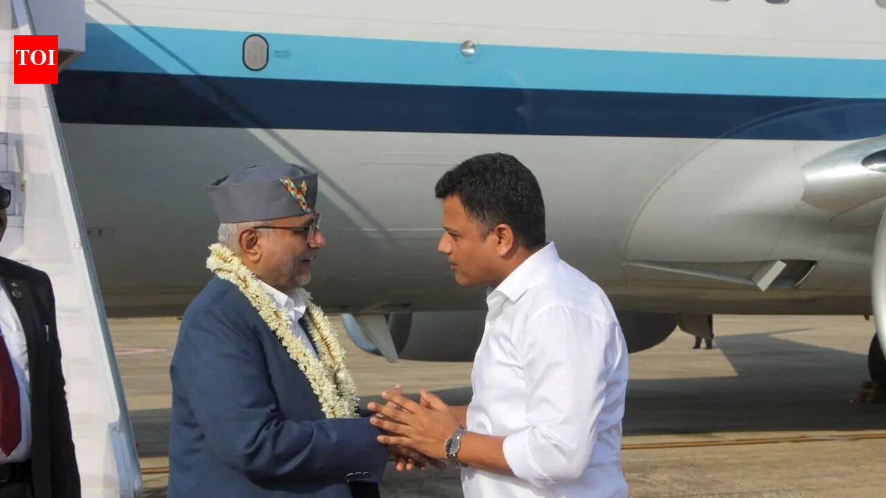 Vice-President arrives in Mangaluru