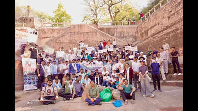 Nahargarh clean-up drive reveals scale of visitor littering
