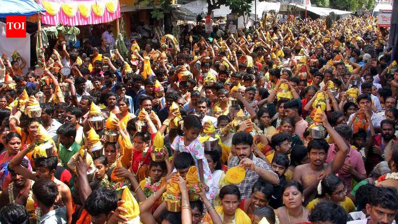 Devotees celebrate Vaikasi Visakam at Thiruparankundram