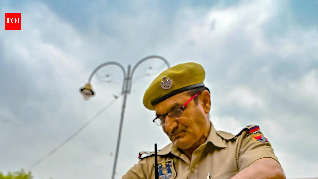 New smart vests to keep Jaipur traffic cops cool in scorching summer