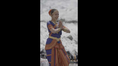 Mulund to Mt Everest: Meet 22-yr-old who danced before summiting peak