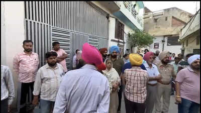 Expat daughters’ unanswered calls expose double murder in locked Ludhiana house.
