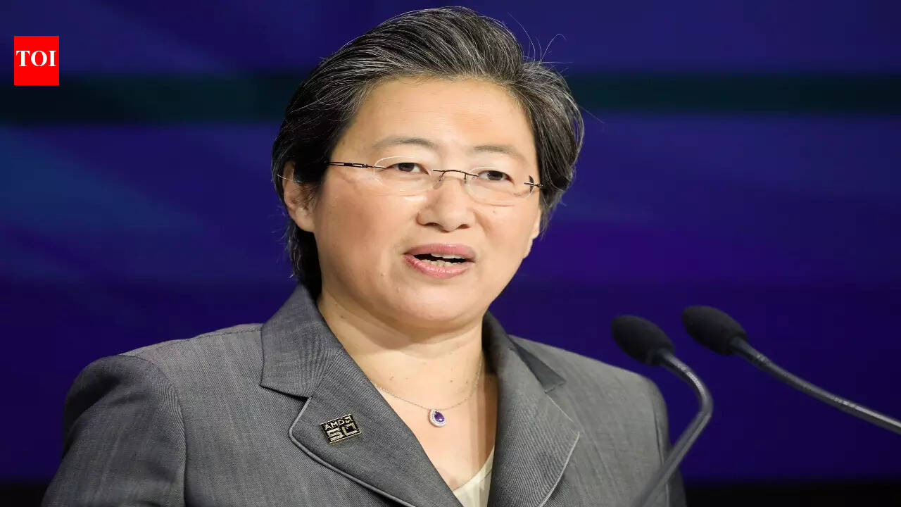 AMD CEO Lisa Su shares the advice from an IBM executive that convinced her to join a struggling company: ‘I was …’