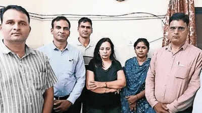Insurance corp manager held for taking bribe in Chittorgarh
