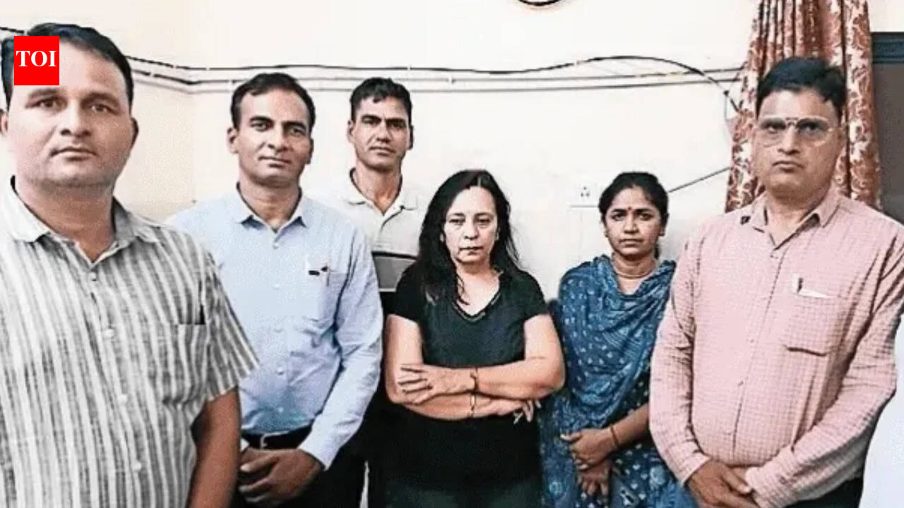 Insurance corp manager held for taking bribe in Chittorgarh