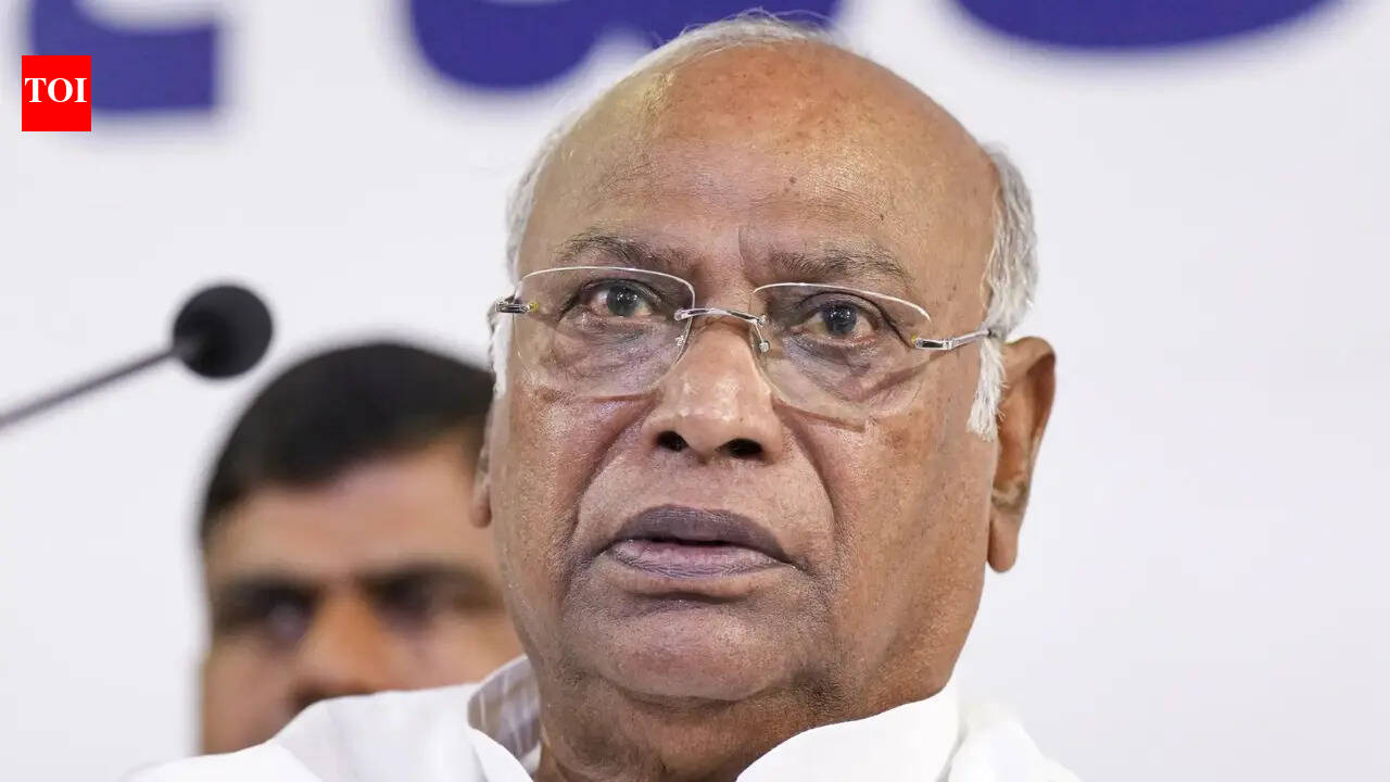 Who will replace DK Shivakumar as state president? Kharge says Congress looking for right leader