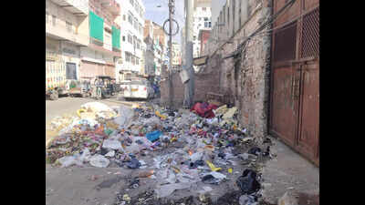 Eid Over, garbage remains: Walled City’s cleanliness drives face reality check