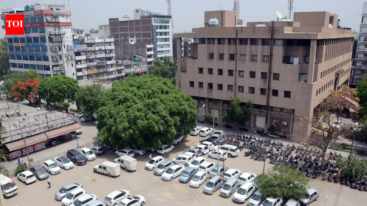 Loophole, red tape delayed parking lot contracts for four years in Ludhiana.