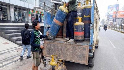  Cylinder terms  raised by Rs 42-53.50, to present  outgo  Rs 3,113.5 successful  Delhi