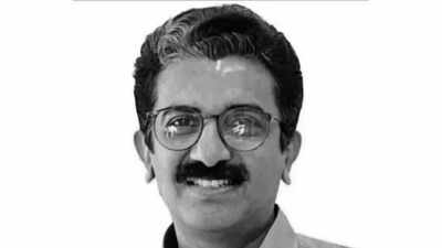 Kerala plans CBI probe into ADM suicide case