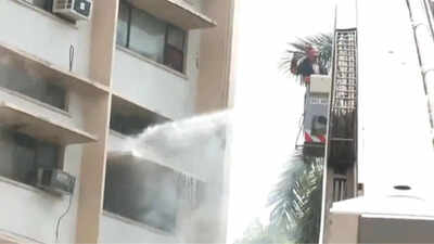 Fire breaks out in Ministry of Education office near Delhi's ITO