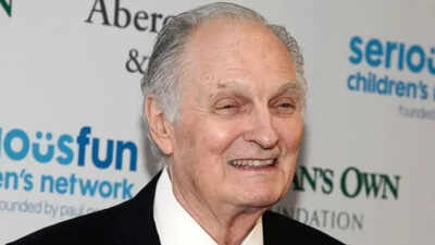 Alan Alda shares his struggles with aging and Parkinson’s disease