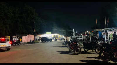 Drinking in cars near bars spurs excise revenue in Bokaro: Data