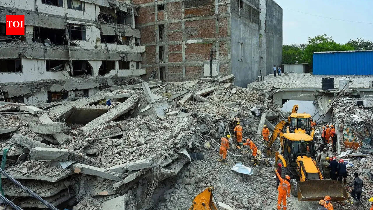 Saket building collapse: 71-Year-Old owner arrested as death toll reaches 6