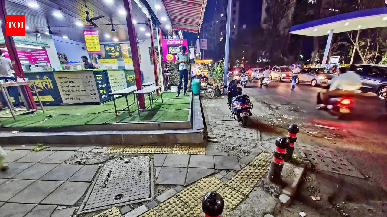 PMC deploys special squads to clear encroachments on footpath