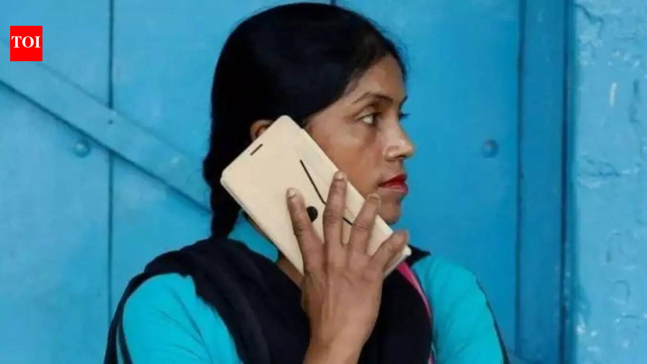 Indian women using internet doubled to 64% in 4 years