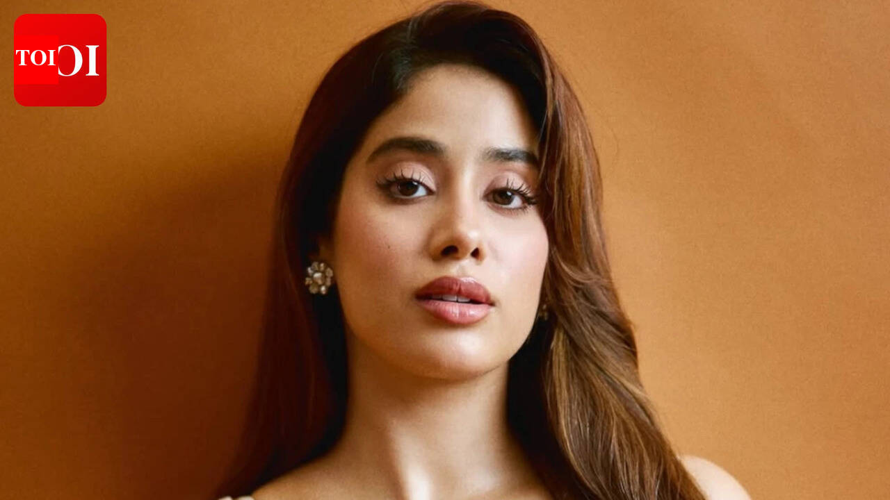 ‘This time you will adore me a little more,’ says Janhvi Kapoor ahead of Ram Charan starrer ‘Peddi’ release