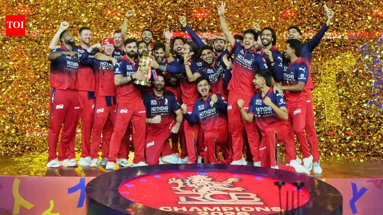 Only 3 players have achieved rare IPL three-peat - and 2 are from RCB
