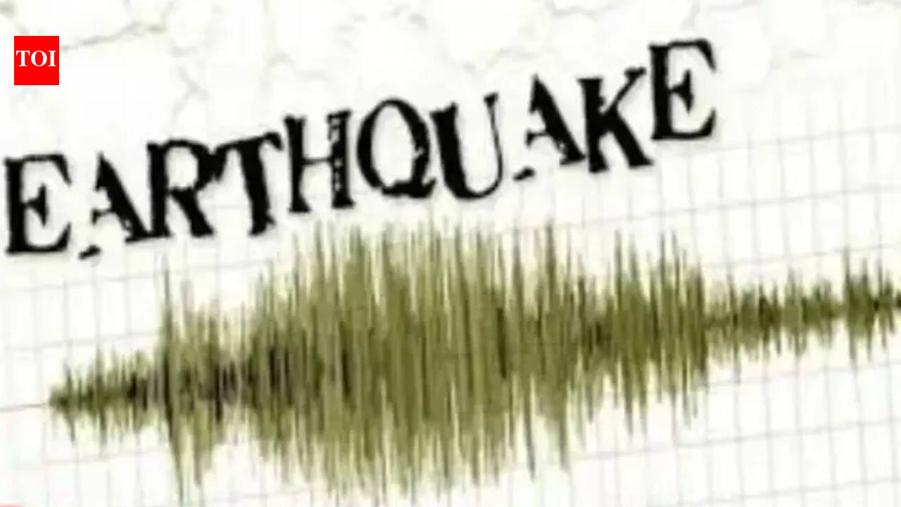 6.2 magnitude earthquake rattles Southern Italy